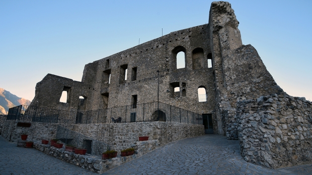 Morano and Civita 